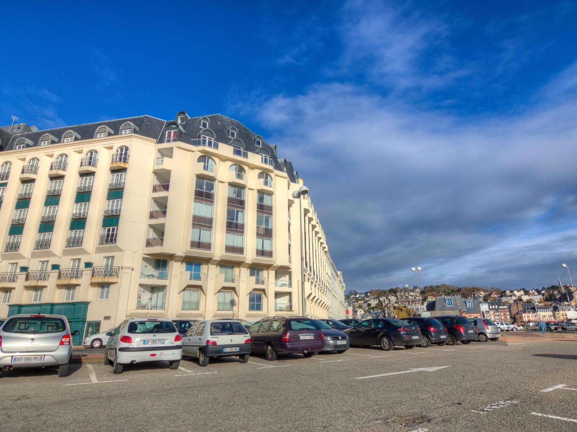 Apartment Le Beach By Interhome Трувиль-сюр-Мер Экстерьер фото